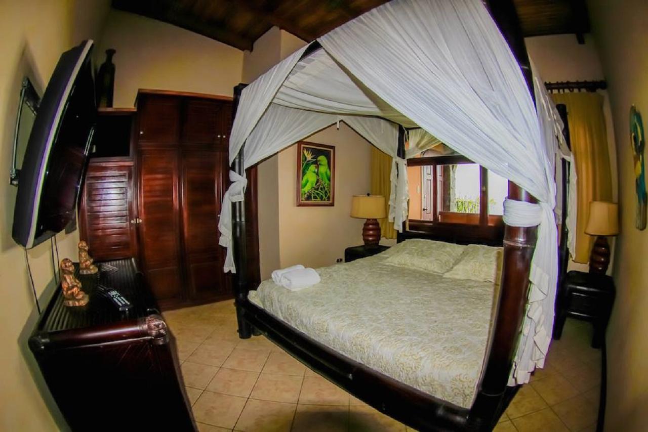 Marea Brava Hotel Jacó Esterno foto