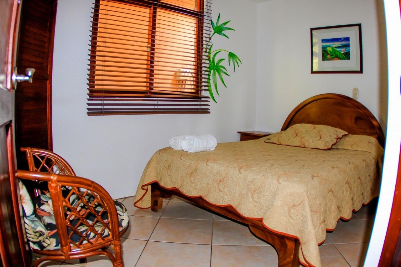Marea Brava Hotel Jacó Esterno foto