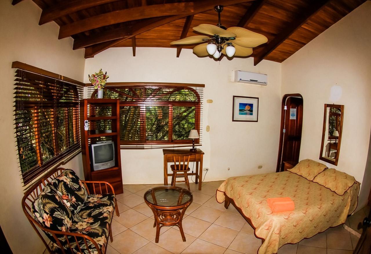 Marea Brava Hotel Jacó Esterno foto