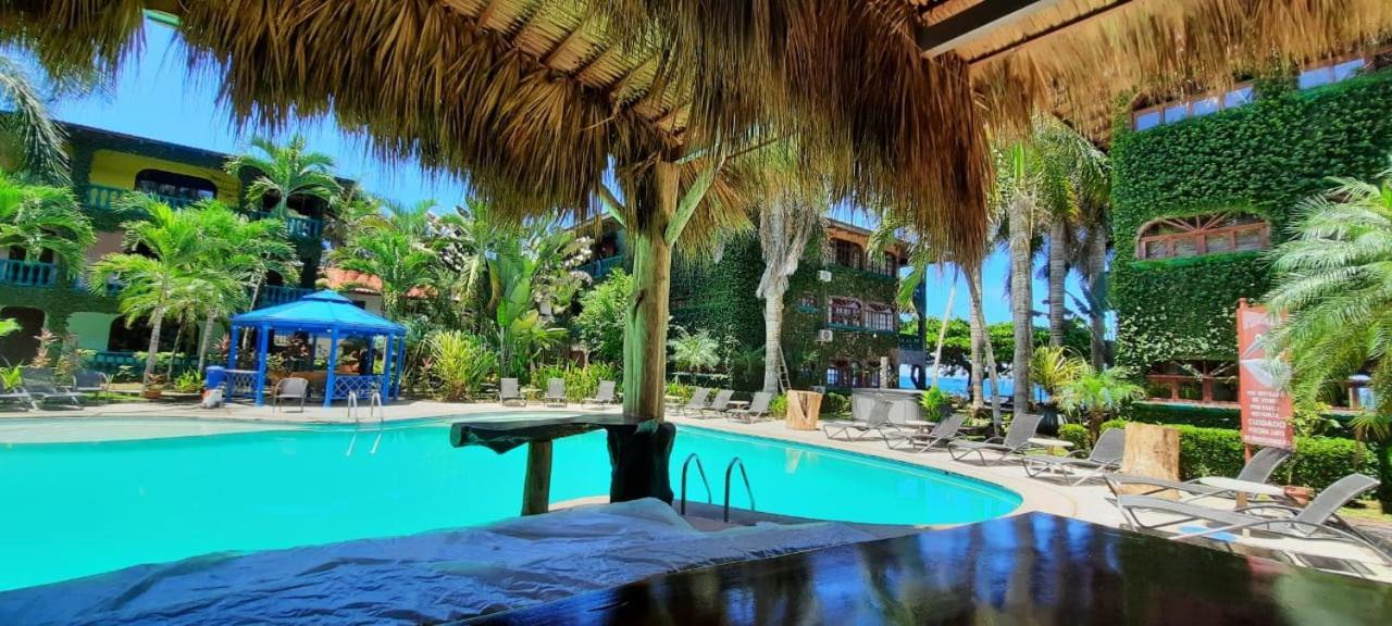 Marea Brava Hotel Jacó Esterno foto